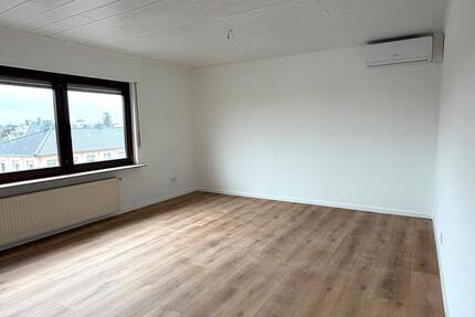 Wohnung Neuwied Block - 4 Zimmer, 105 m&sup2;, 1.200&euro; | Angebot:27605939
