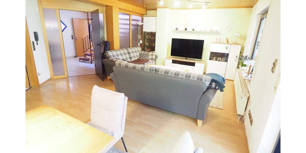 Mehrfamilienhaus, Wohnhaus Dierdorf / Giershofen Giershofen - 6 Zimmer, 178 m&sup2;, 229.000&euro; | Angebot:25665806