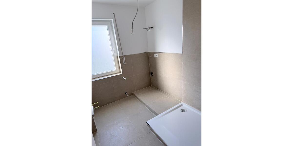 Etagenwohnung Kleinmaischeid - 4 Zimmer, 135 m&sup2;, 1.215&euro; | Angebot:25256837