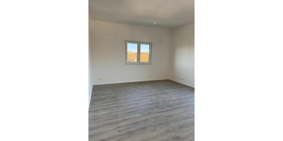 Einfamilienhaus Flammersfeld - 3 Zimmer, 105 m&sup2;, 1.260&euro; | Angebot:25646960